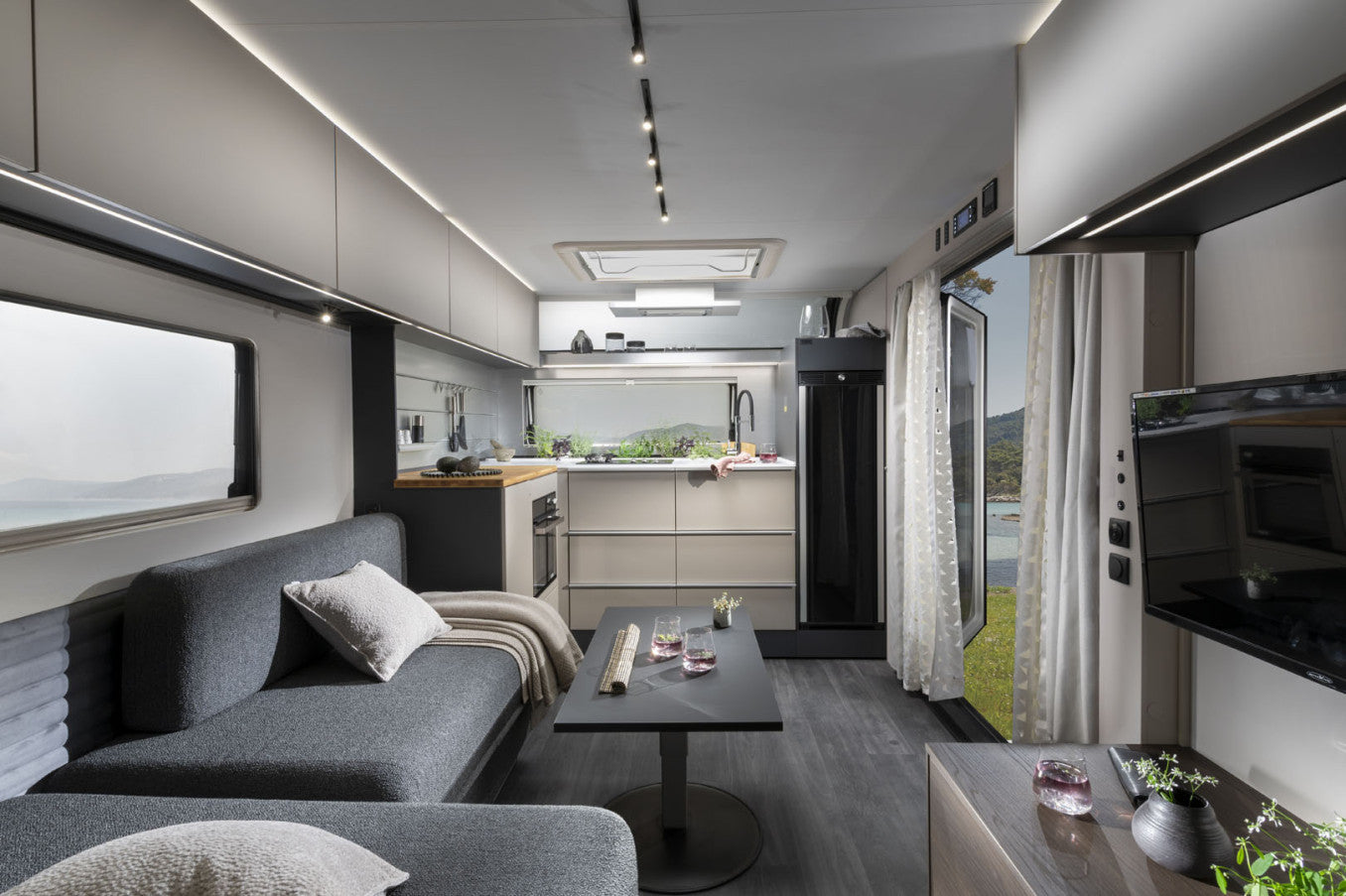 Adria Astella 904 HP Mobile Home