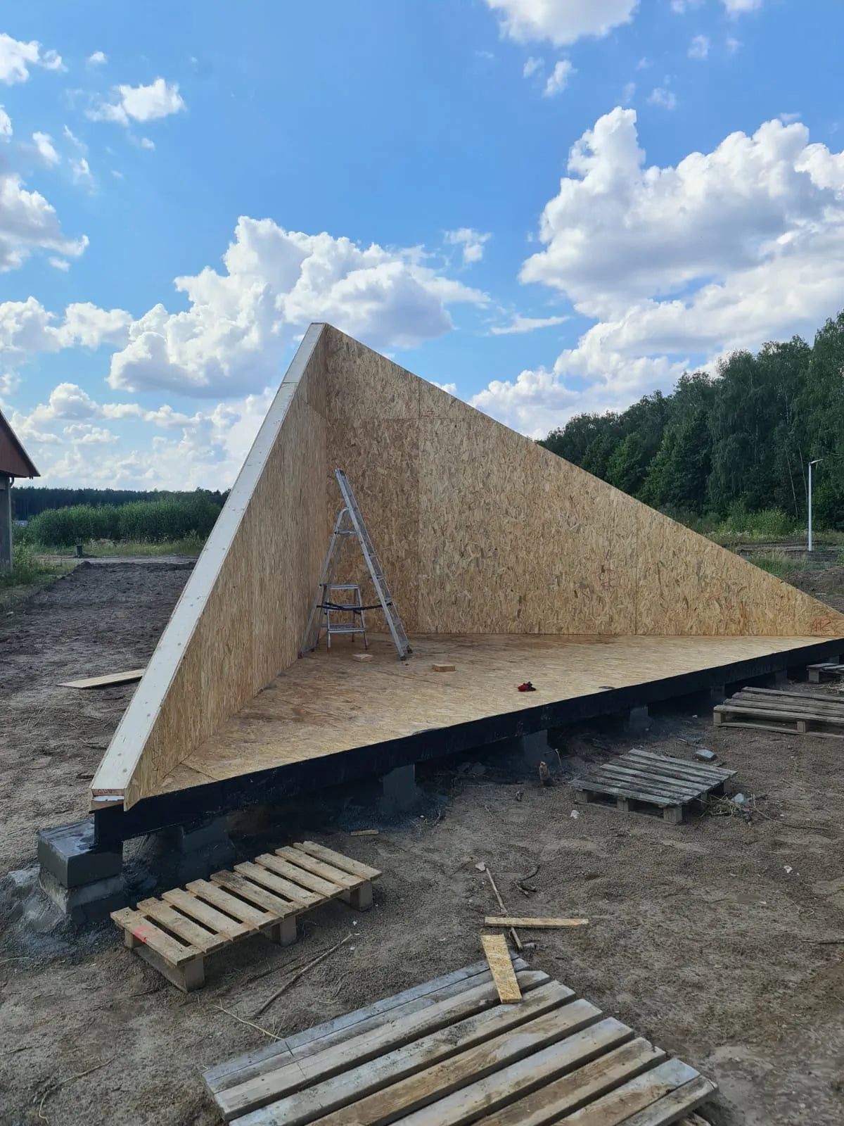 MTB A Frame House (33 sqm, studio + mezzanine)