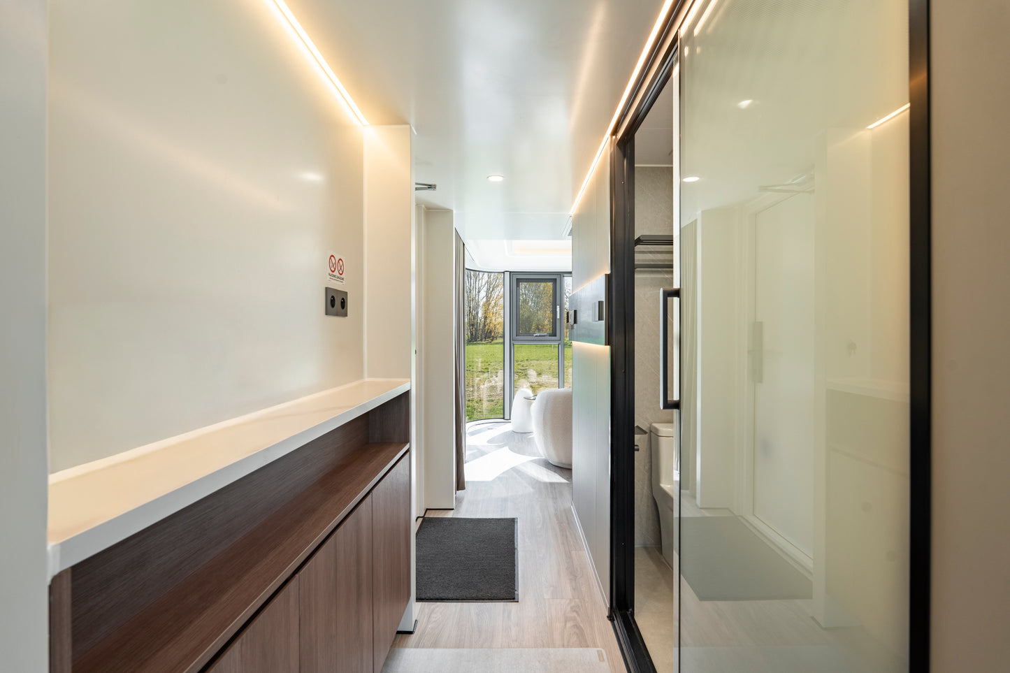 VESSEL E7 Luxury Capsule