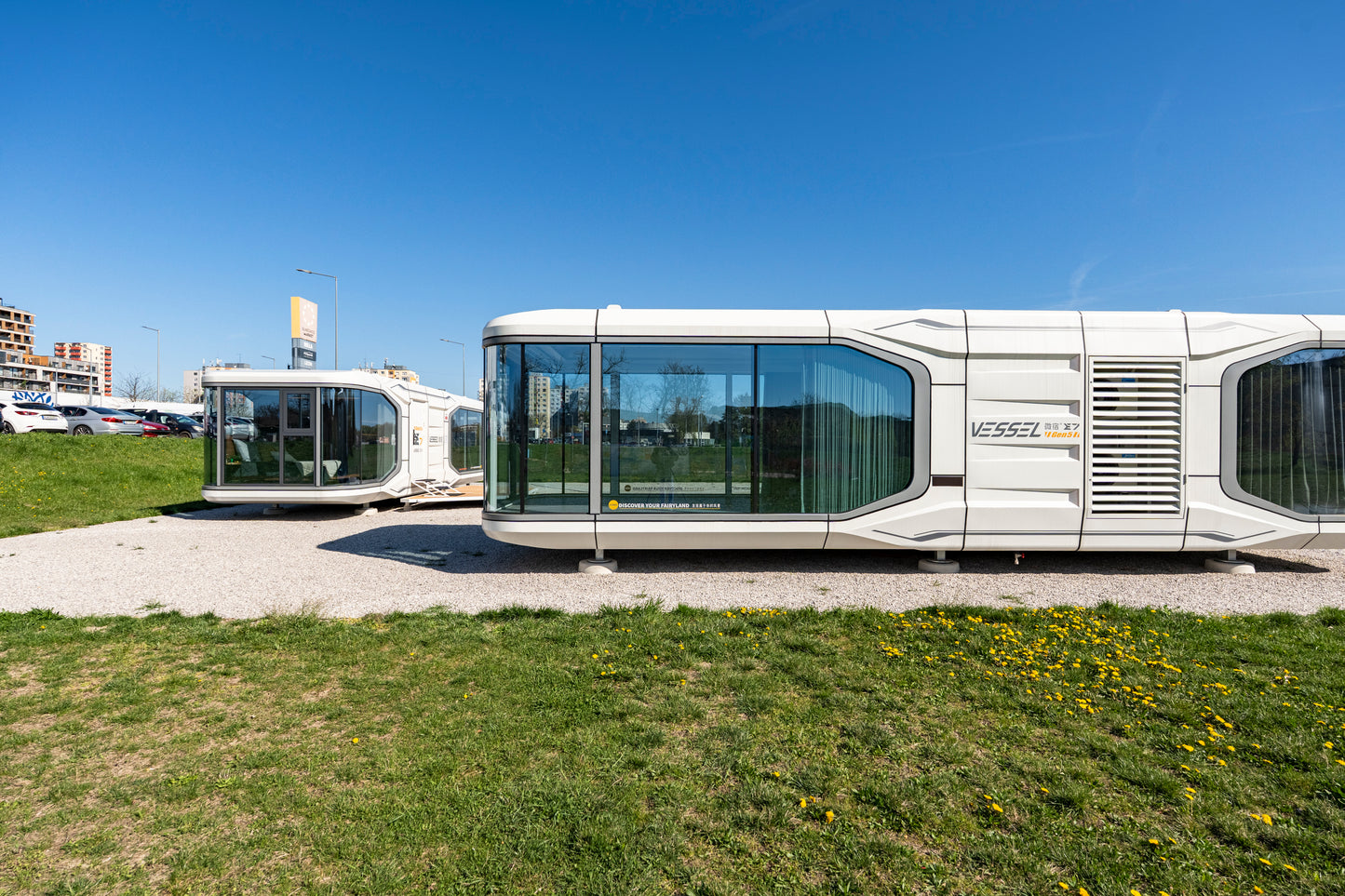 VESSEL E7 Luxury Capsule